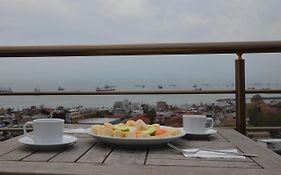The Reina Hotel